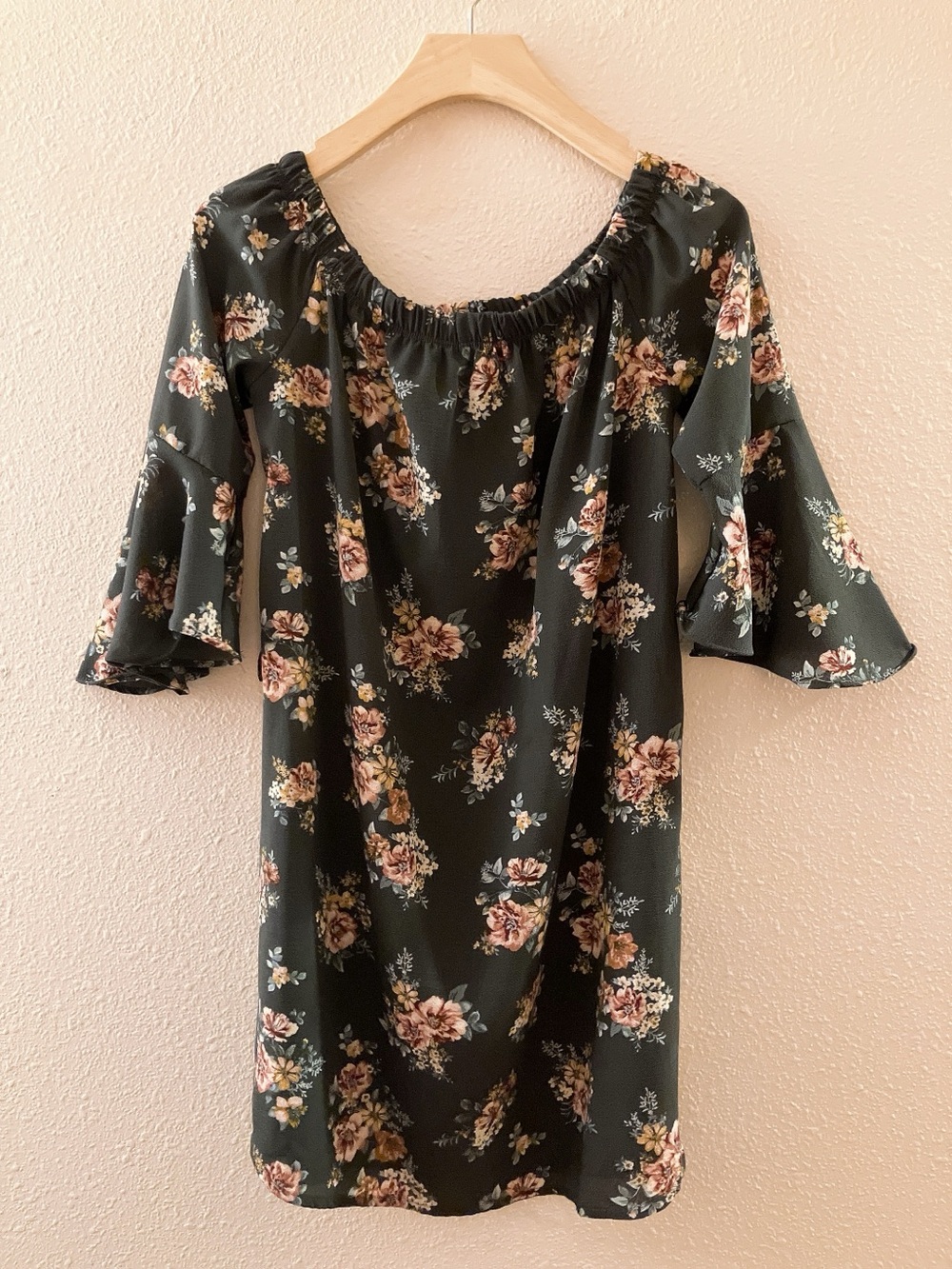 Haute Monde Dark Green Floral Off-Shoulder Mini Dress small summer